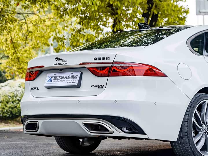 Jaguar XF L, 2023 — фото 7 из 9