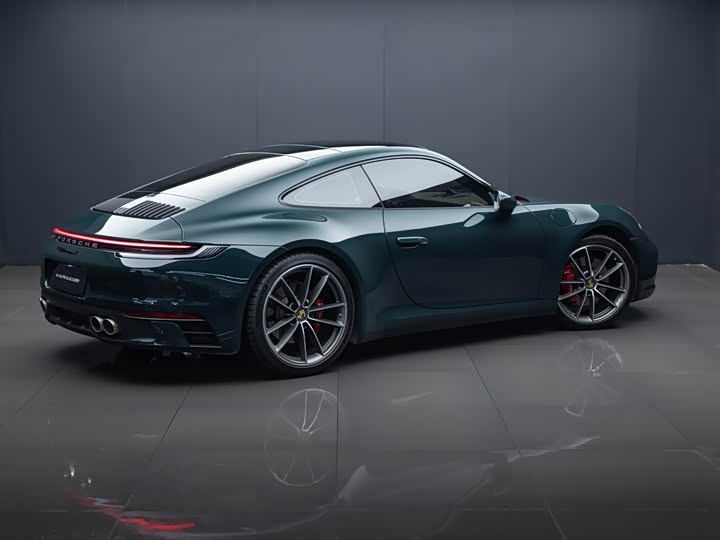 Porsche 911, 2024 — фото 5 из 9