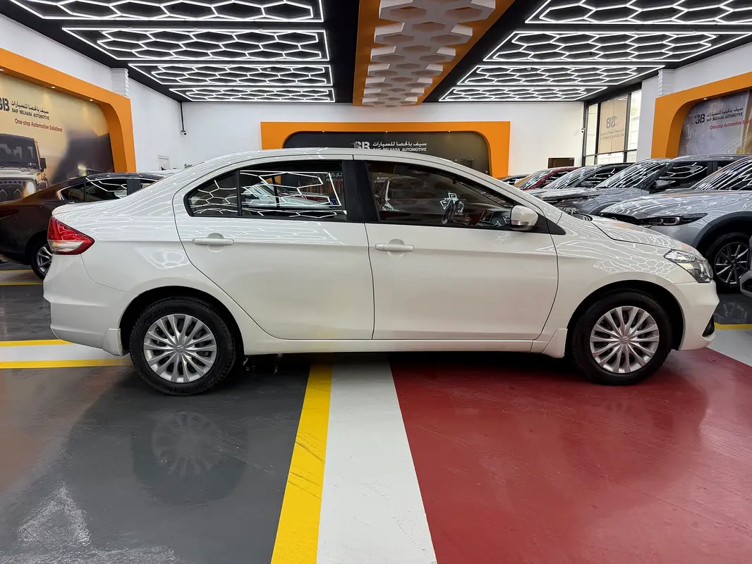 Suzuki Ciaz, 2023 — фото 8 из 10