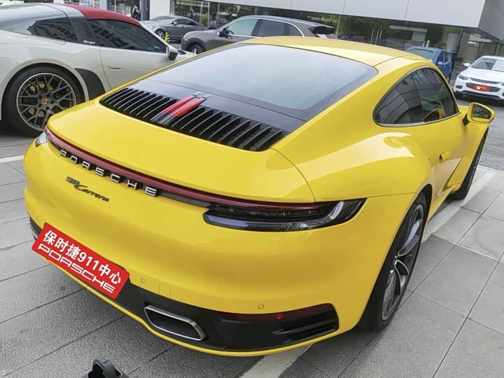 Porsche 911, 2022 — фото 4 из 9