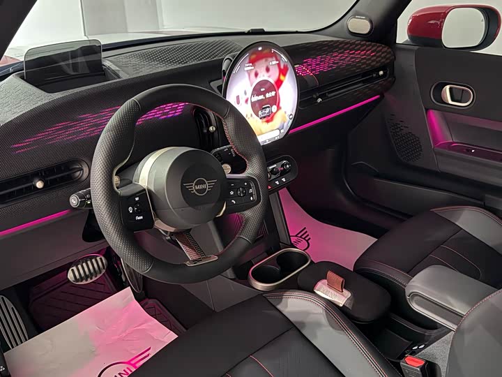 Mini Mini JCW, 2024 — фото 8 из 9