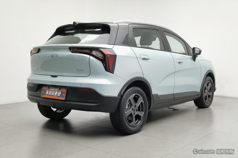 Geely Geometry E Firefly, 2023 — фото 4 из 12