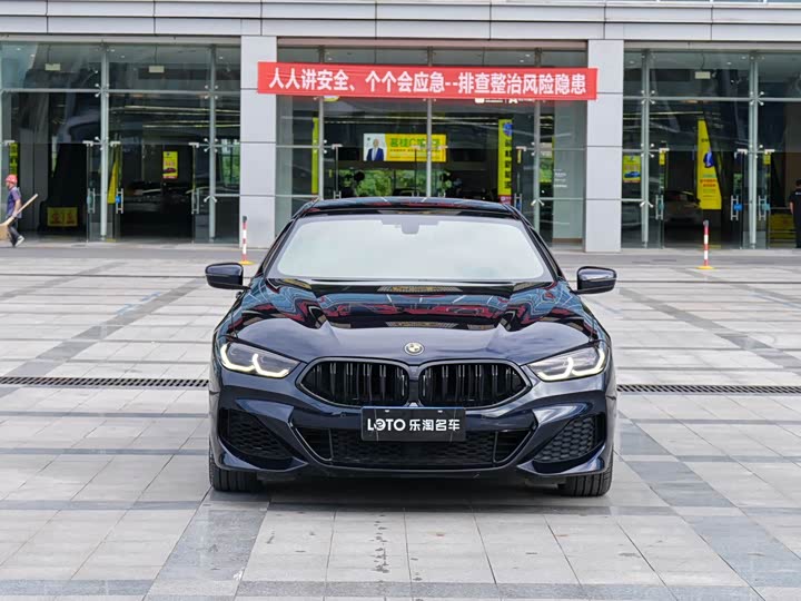 BMW 8 Series, 2022 — фото 2 из 9
