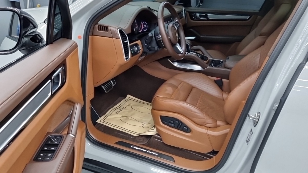 Porsche Cayenne, 2023 — фото 9 из 12