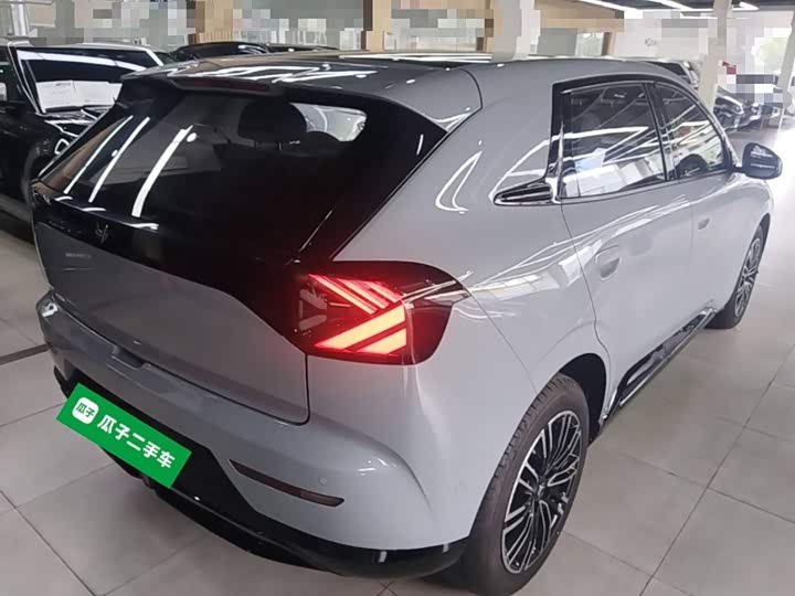 BAIC Arcfox T1, 2025 — фото 7 из 9