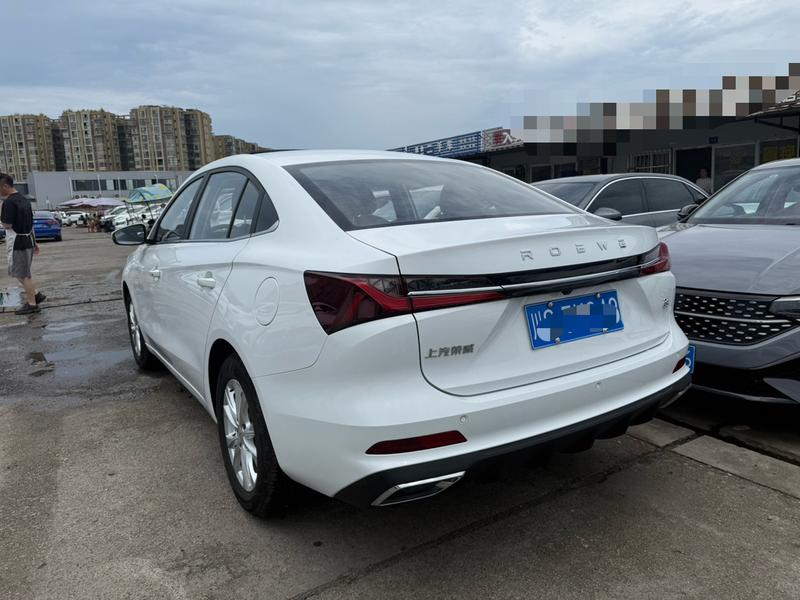 Roewe i5, 2025 — фото 4 из 10