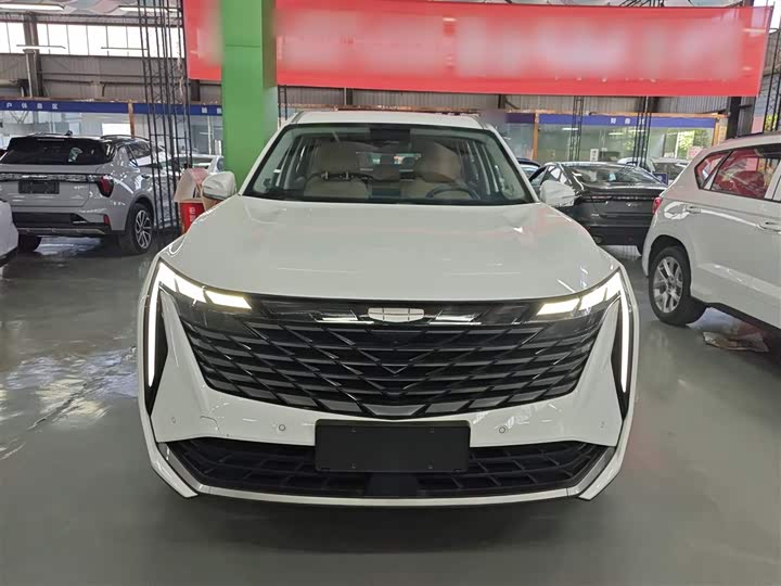 Geely Atlas L, 2026 — фото 3 из 9