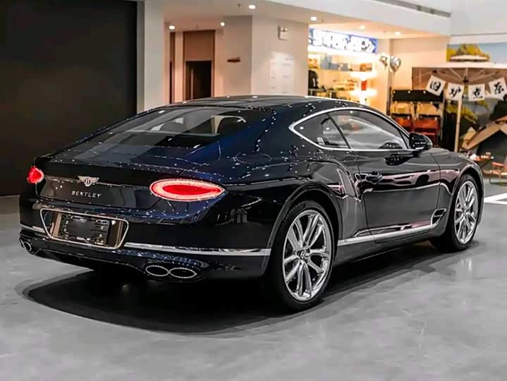 Bentley Continental GT, 2024 — фото 5 из 9