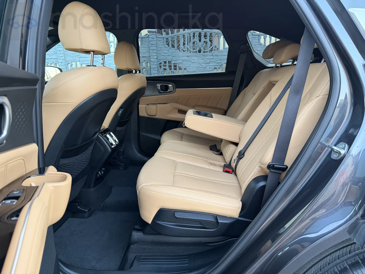 Kia Sorento, 2021 — фото 12 из 12