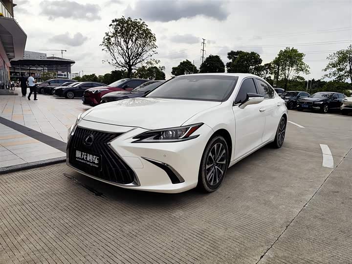 Lexus ES, 2023 — купить в Рязани под ключ