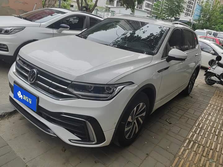 Volkswagen Tiguan L Hybrid, 2024 — купить в Иванове под ключ