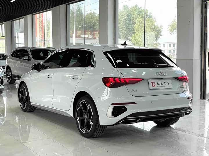Audi A3, 2023 — фото 6 из 9
