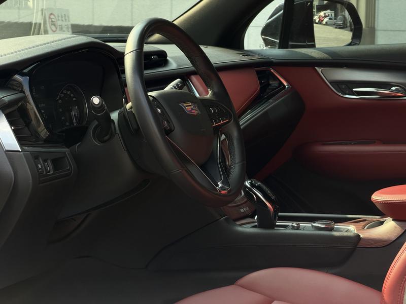 Cadillac XT6, 2022 — фото 11 из 12