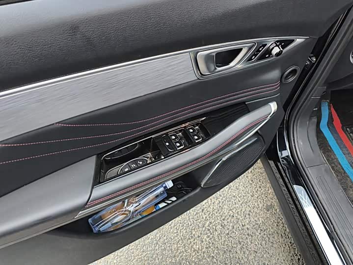 Bestune T99, 2025 — фото 7 из 9