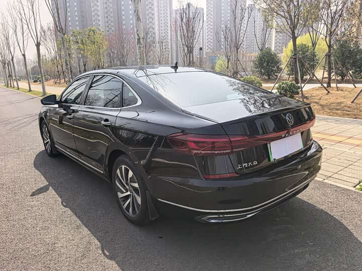 Volkswagen Passat Hybrid, 2022 — фото 6 из 9