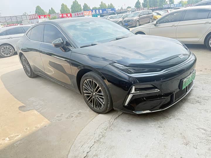 Geely Galaxy Starshine 8 EM-i, 2025 — фото 3 из 9