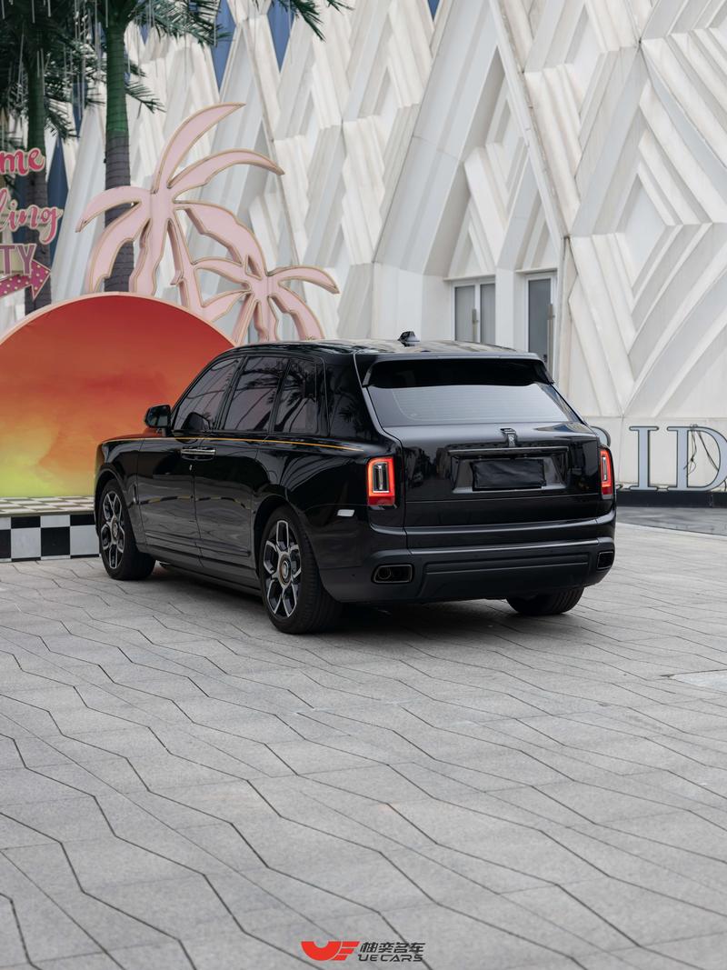 Rolls-Royce Cullinan, 2023 — фото 5 из 12