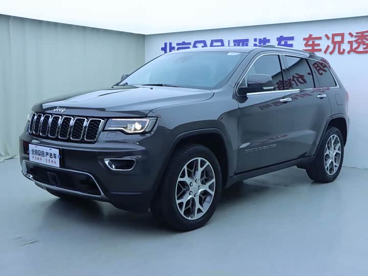 Jeep Grand Cherokee, 2022 — купить в Калуге под ключ