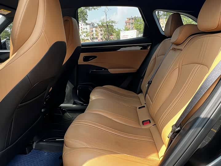 Geely Galaxy L7, 2024 — фото 6 из 9