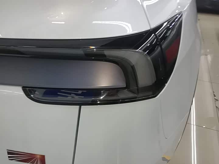 Tesla Model Y, 2025 — фото 8 из 9