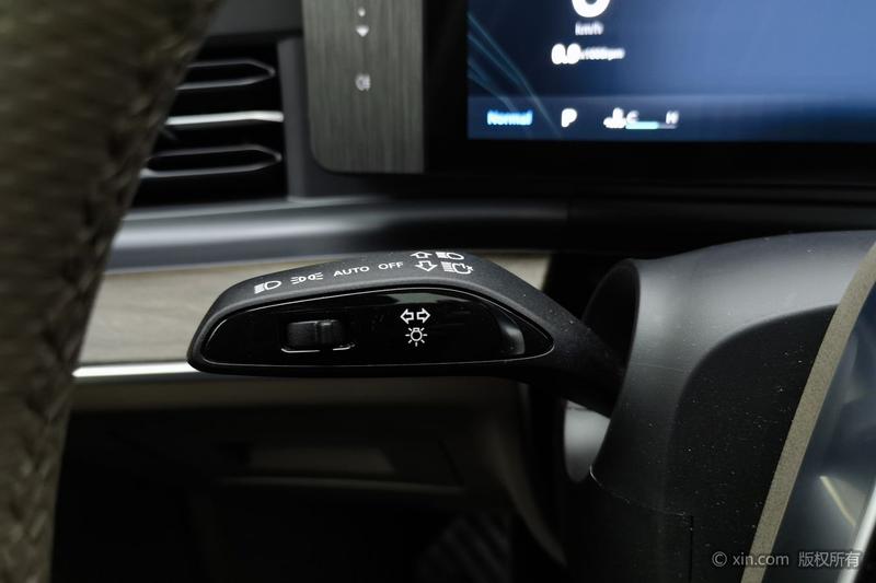 Roewe RX9, 2024 — фото 11 из 12