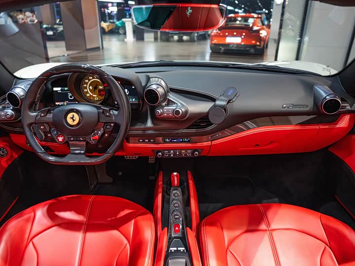 Ferrari F8, 2022 — фото 8 из 9