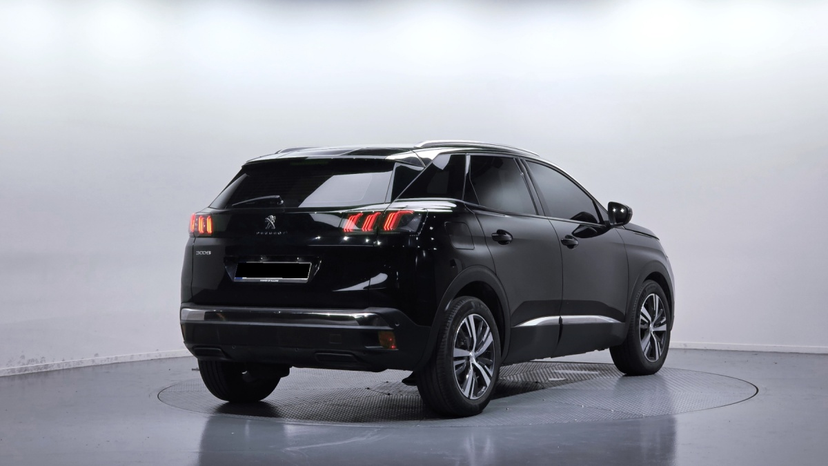 Peugeot 3008, 2022 — фото 2 из 12