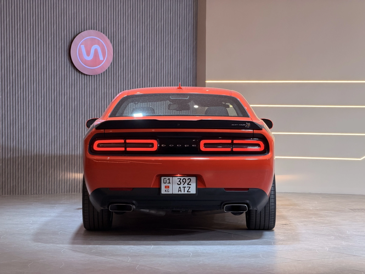 Dodge Challenger, 2022 — фото 5 из 7