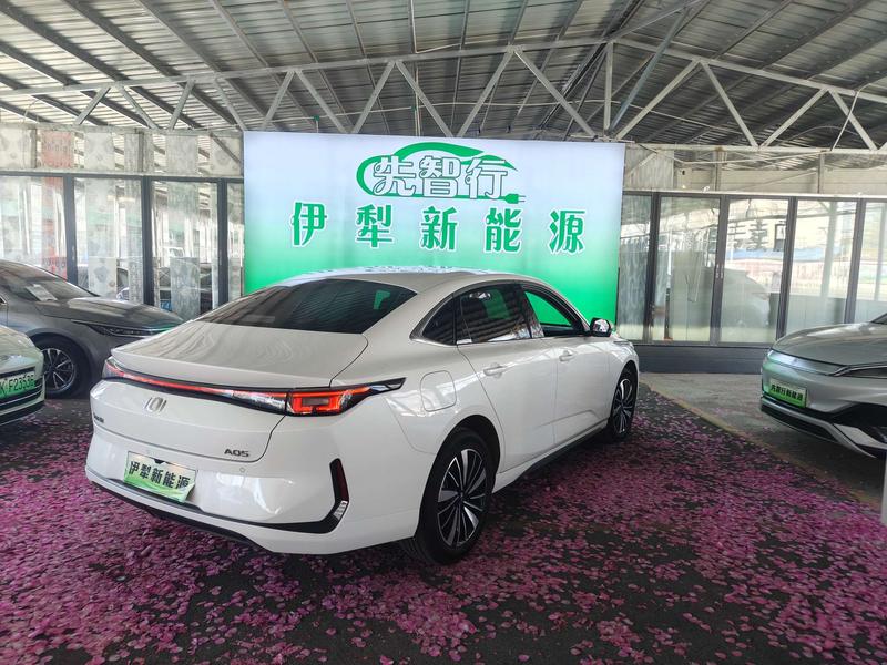 Changan Qiyuan (Nevo) A05, 2024 — фото 6 из 12