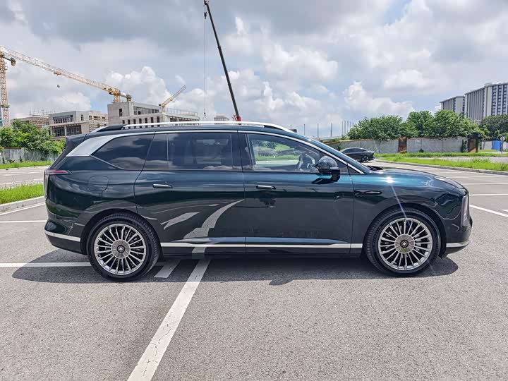 GAC Hyptec HL, 2025 — фото 4 из 9