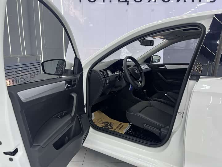 Skoda Rapid, 2022 — фото 7 из 9