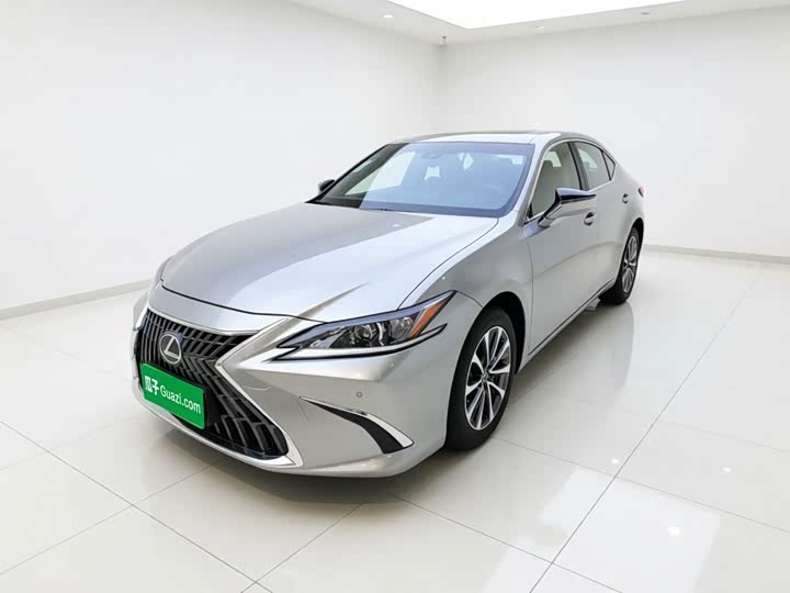 Lexus ES, 2024 — купить в Тамбове под ключ