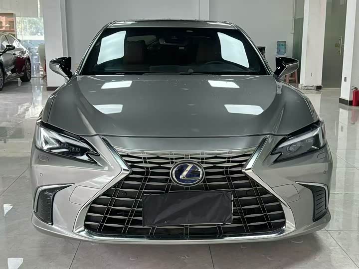 Lexus ES, 2025 — фото 2 из 9