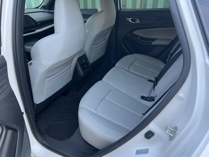 Changan Qiyuan (Nevo) Q05 Classic, 2024 — фото 8 из 9