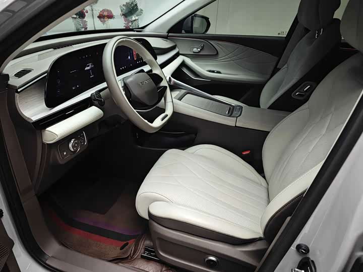 Exeed RX C-DM Hybrid, 2024 — фото 2 из 9