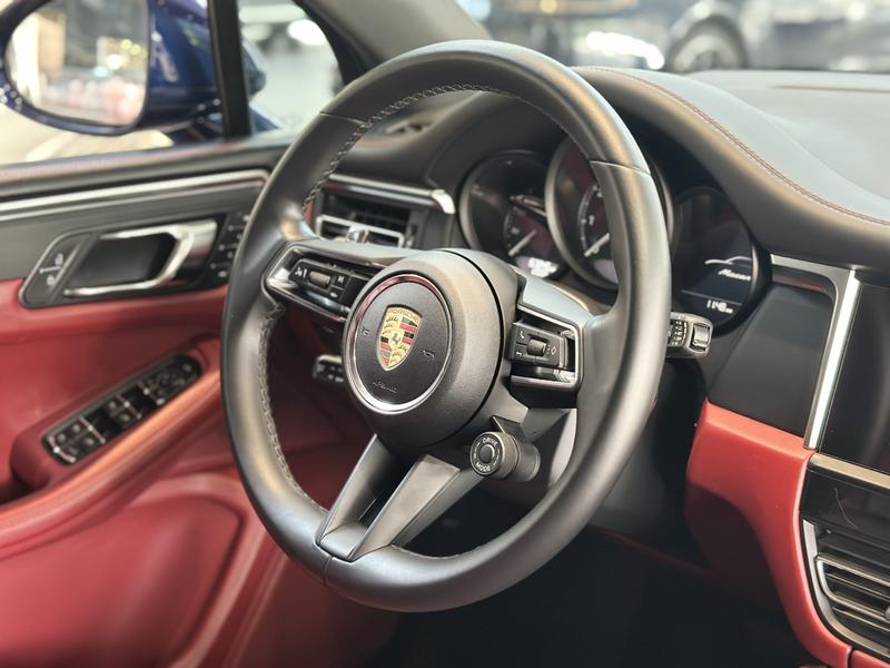 Porsche Macan, 2022 — фото 8 из 11