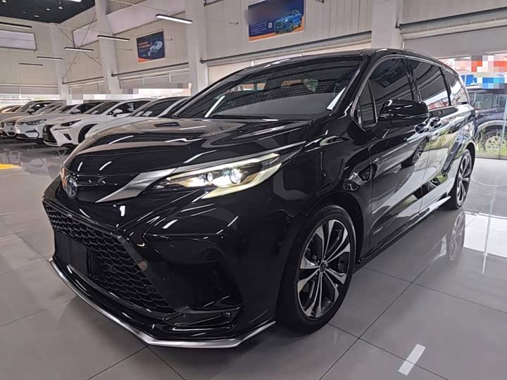 Toyota Granvia, 2022 — купить в Перми под ключ