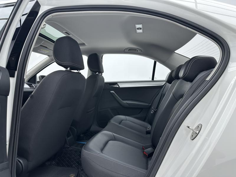 Skoda Rapid, 2022 — фото 10 из 12