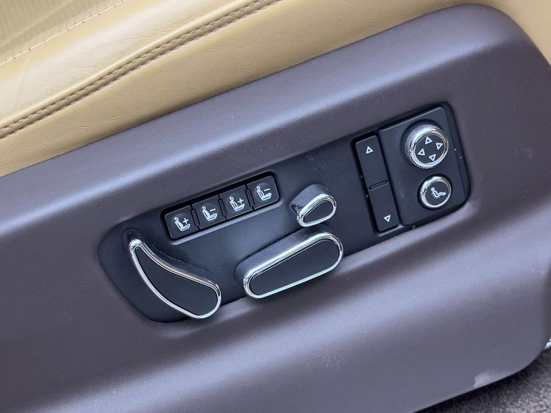 Bentley Bentayga Hybrid, 2022 — фото 11 из 12