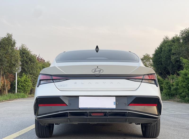Hyundai Elantra N line, 2025 — фото 6 из 12