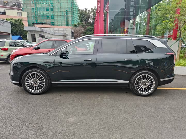 GAC Hyptec HL, 2025 — фото 4 из 9
