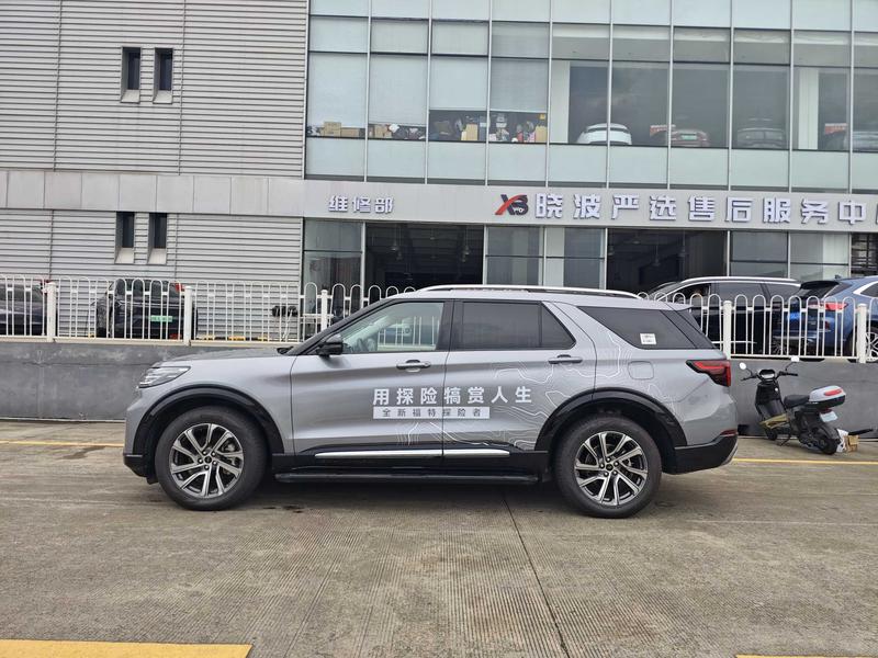 Ford Explorer, 2025 — фото 3 из 12