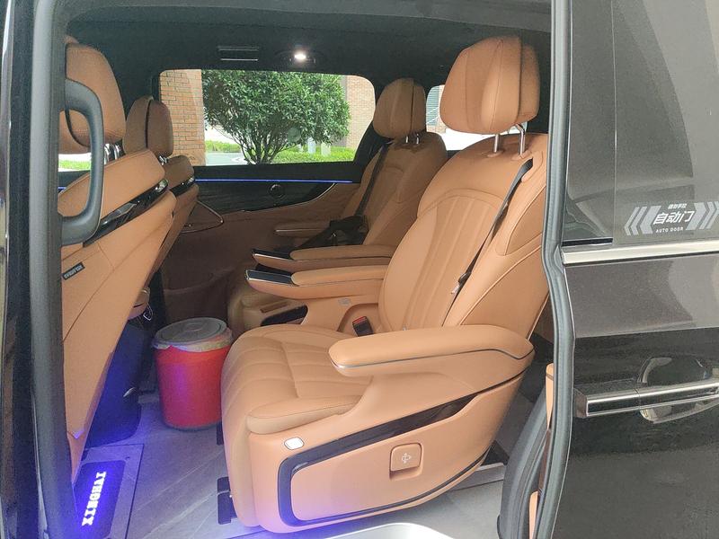 Dongfeng Forthing Xinghai V9, 2026 — фото 12 из 12