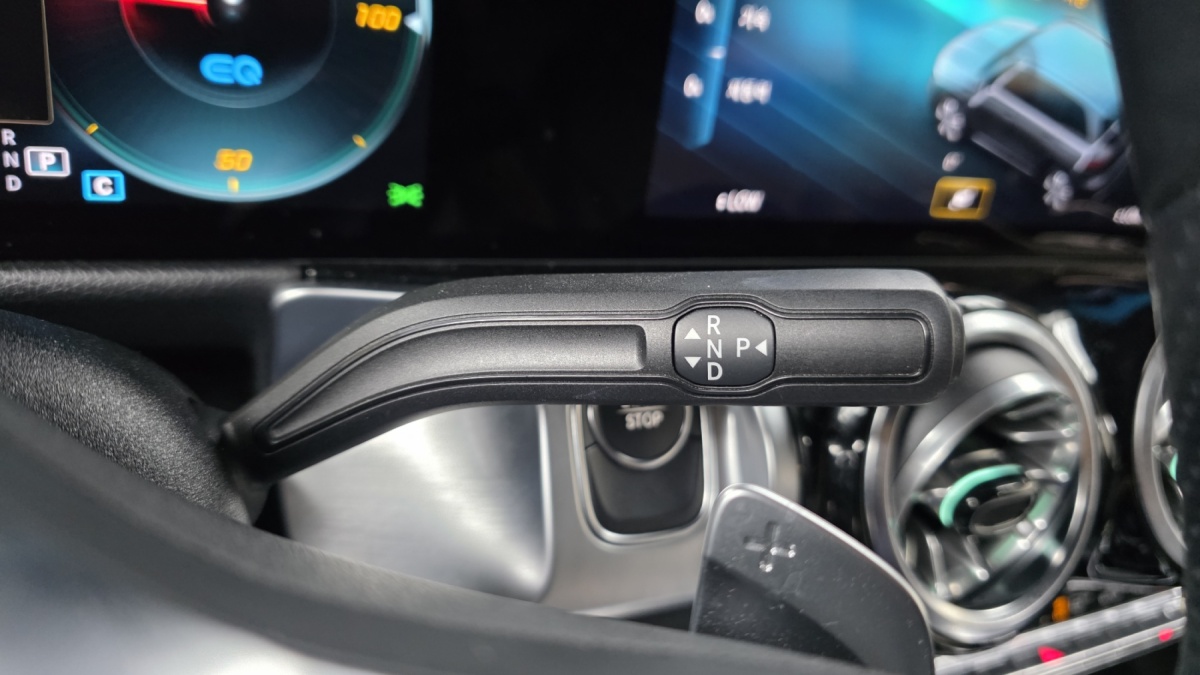Mercedes-Benz EQB, 2023 — фото 9 из 12