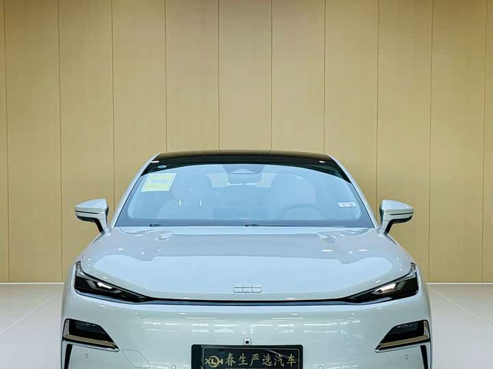 Geely Galaxy Starshine 8 EM-i, 2026 — фото 2 из 9