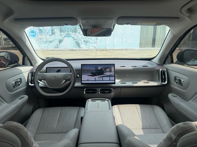 Leapmotor B10, 2025 — фото 10 из 12