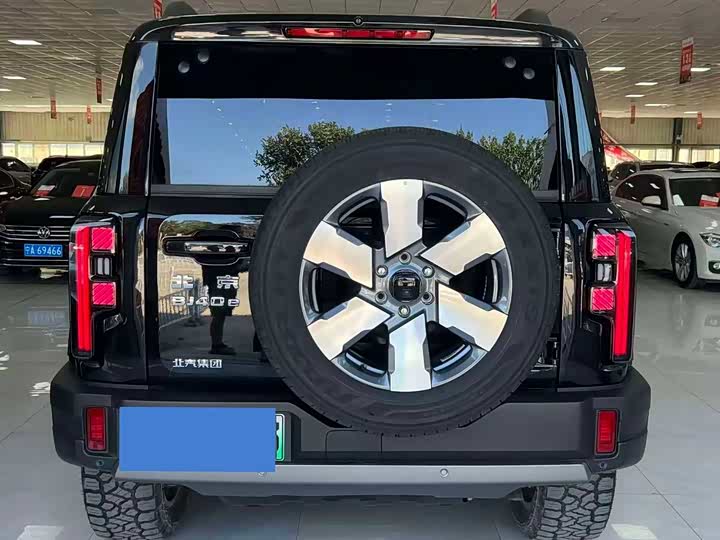 BAIC Beijing BJ40 Hybrid, 2025 — фото 8 из 9