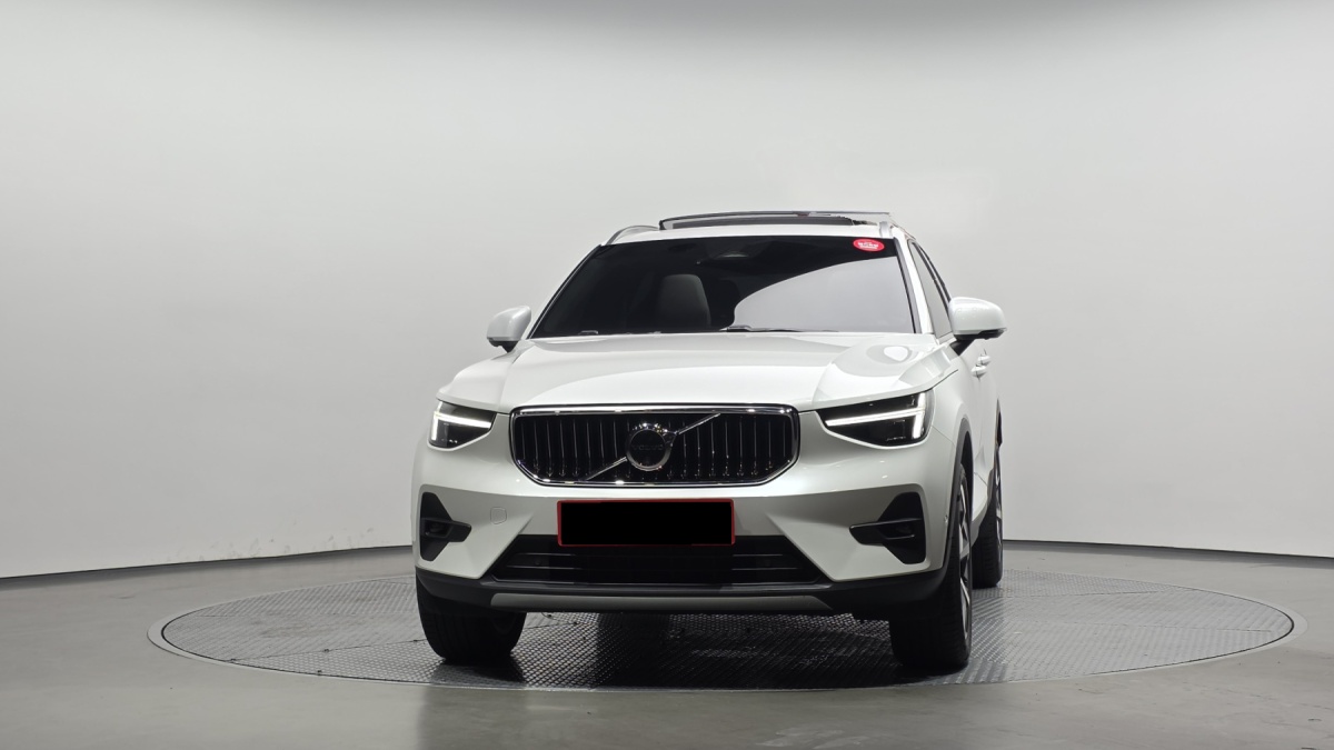 Volvo XC40, 2024 — фото 3 из 12