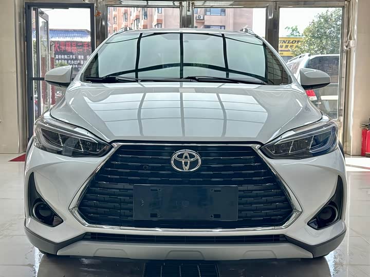 Toyota Yaris L Hatchback, 2022 — фото 2 из 9