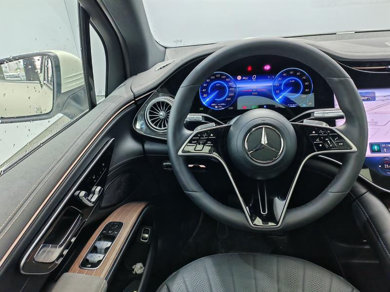 Mercedes-Benz EQS SUV, 2025 — фото 10 из 12